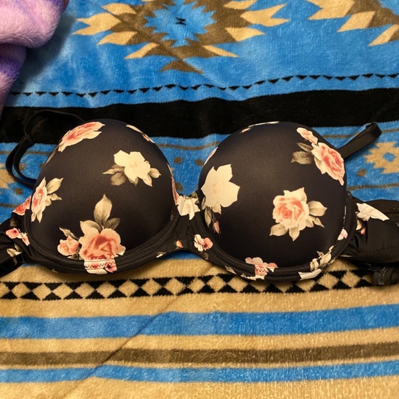 Bra - Picture 2 of 3